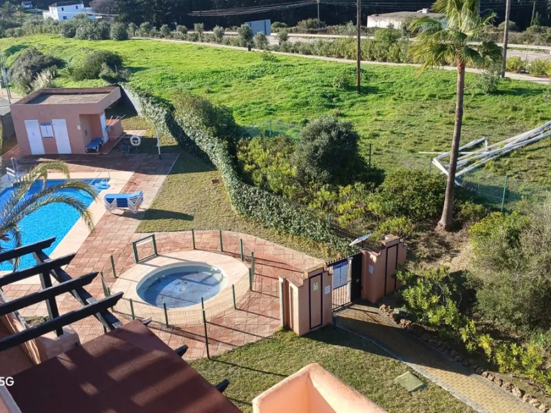 Apartment - Penthouse Duplex в продаже в Casares, Málaga. В доме 2 спален и 2 ванных комнат. Площадь дома 85 м²