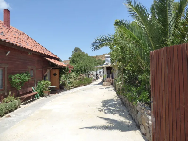 House - Finca - Cortijo в продаже в Mijas, Málaga. В доме 6 спален и 3 ванных комнат. Площадь дома 220 м². Площадь участка 4200 м²