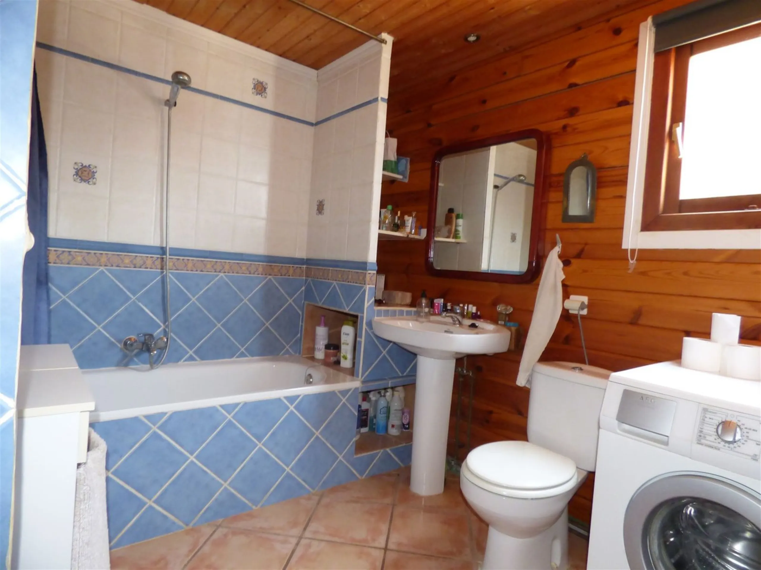 House - Finca - Cortijo в продаже в Mijas, Málaga. В доме 6 спален и 3 ванных комнат. Площадь дома 220 м². Площадь участка 4200 м²