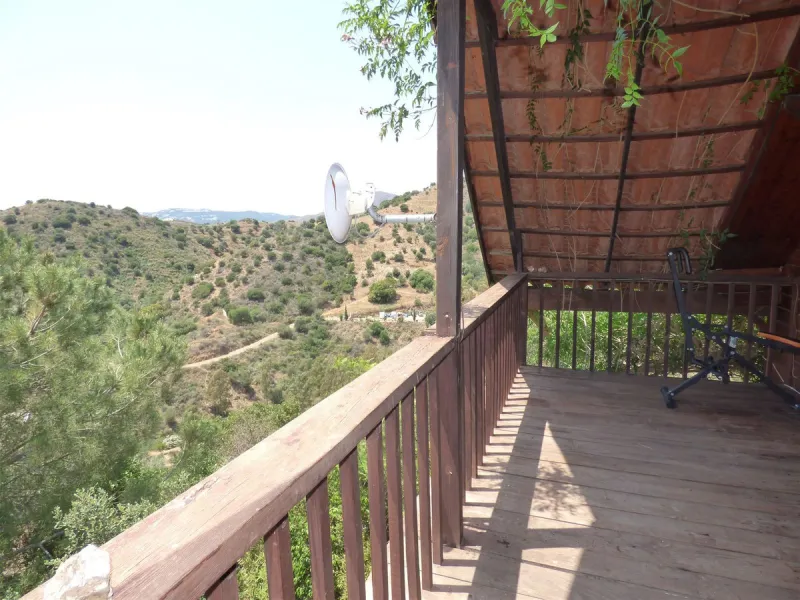 House - Finca - Cortijo в продаже в Mijas, Málaga. В доме 6 спален и 3 ванных комнат. Площадь дома 220 м². Площадь участка 4200 м²