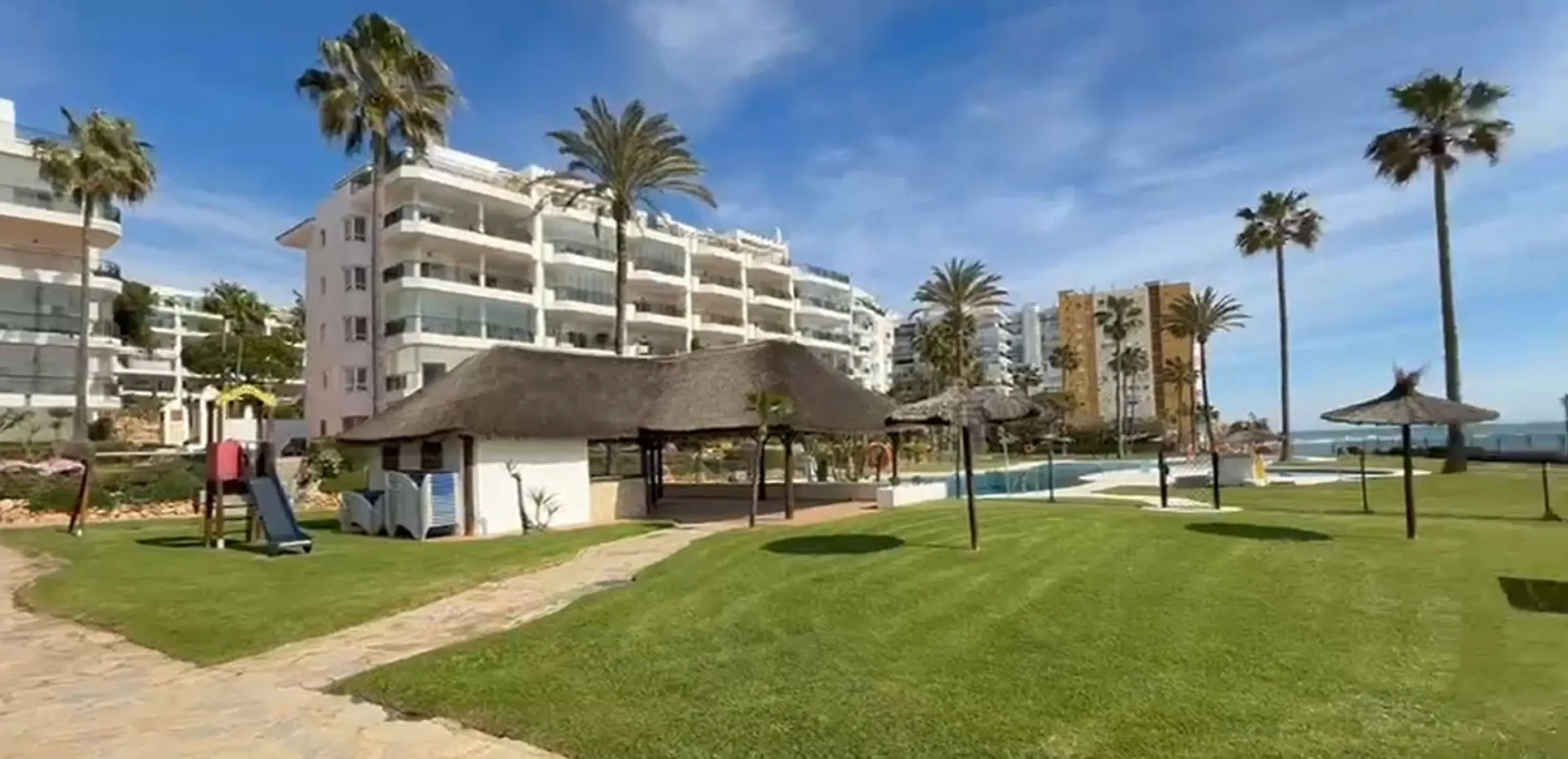 Gartenwohnung zu verkaufen in Mi Capricho – Calahonda, Mijas Costa