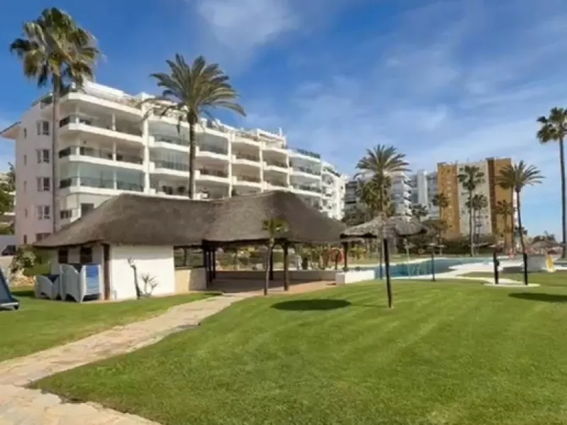 Gartenwohnung zu verkaufen in Mi Capricho – Calahonda, Mijas Costa