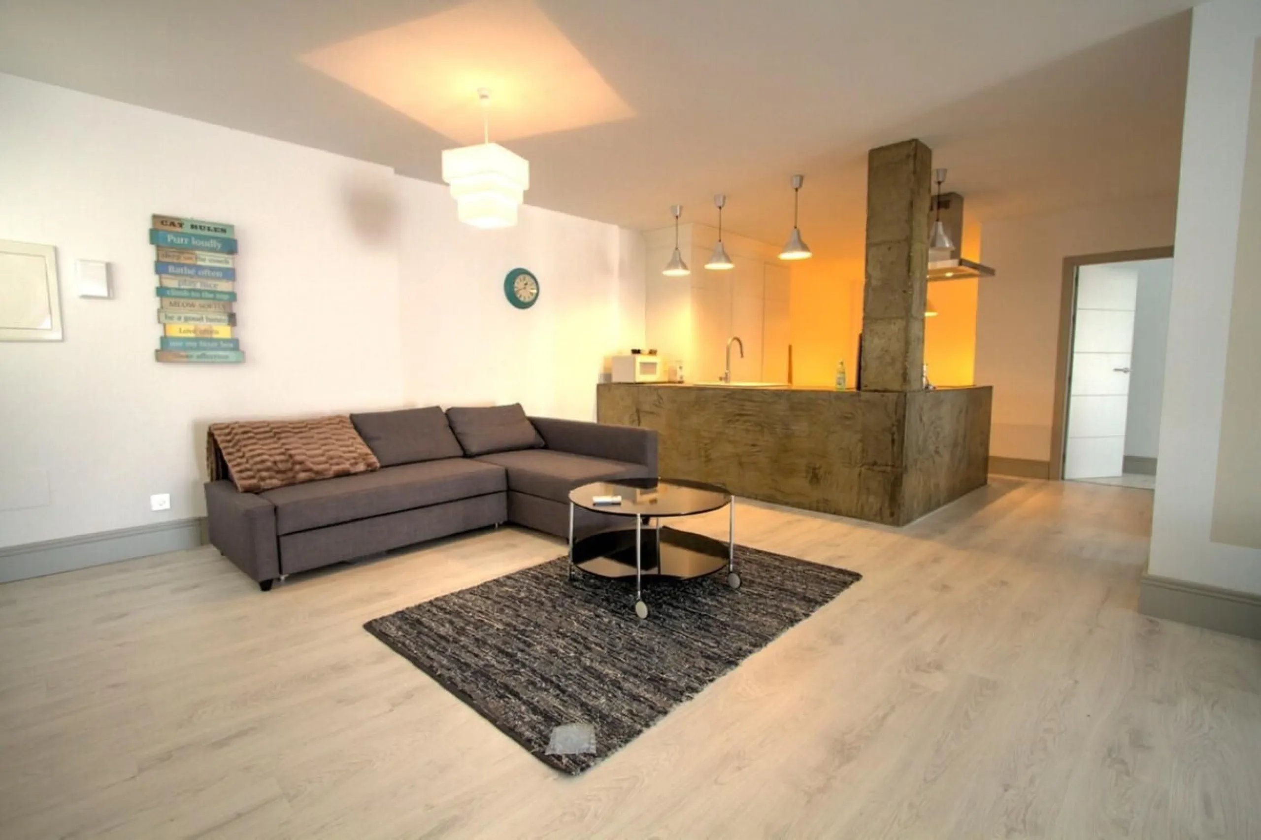 Stunning Renovated Apartment in Prime Nueva Andalucía Location