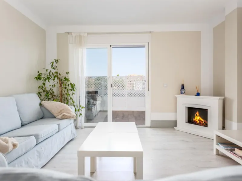 Stunning Renovated Apartment in Prime Nueva Andalucía Location