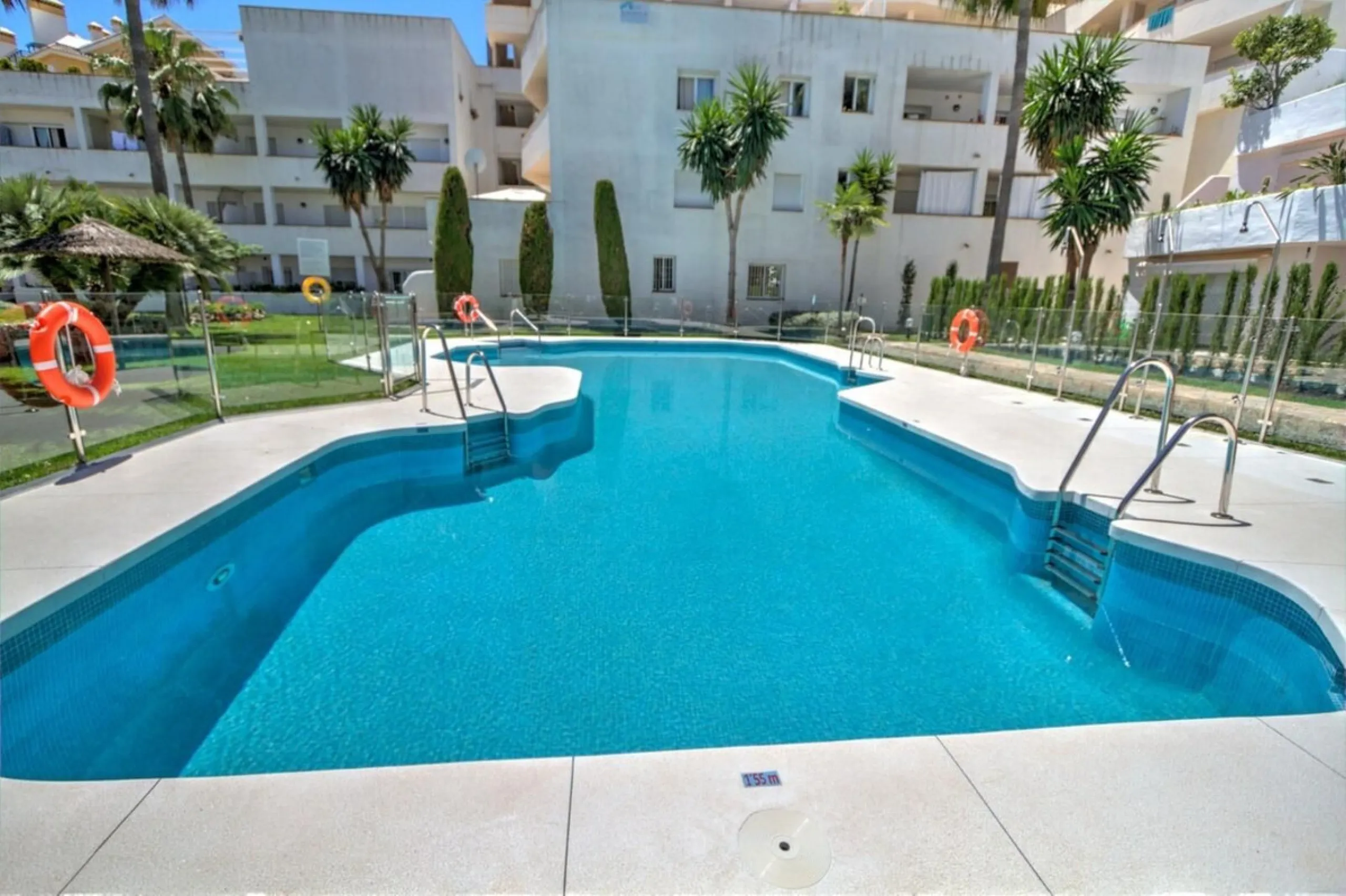 Stunning Renovated Apartment in Prime Nueva Andalucía Location