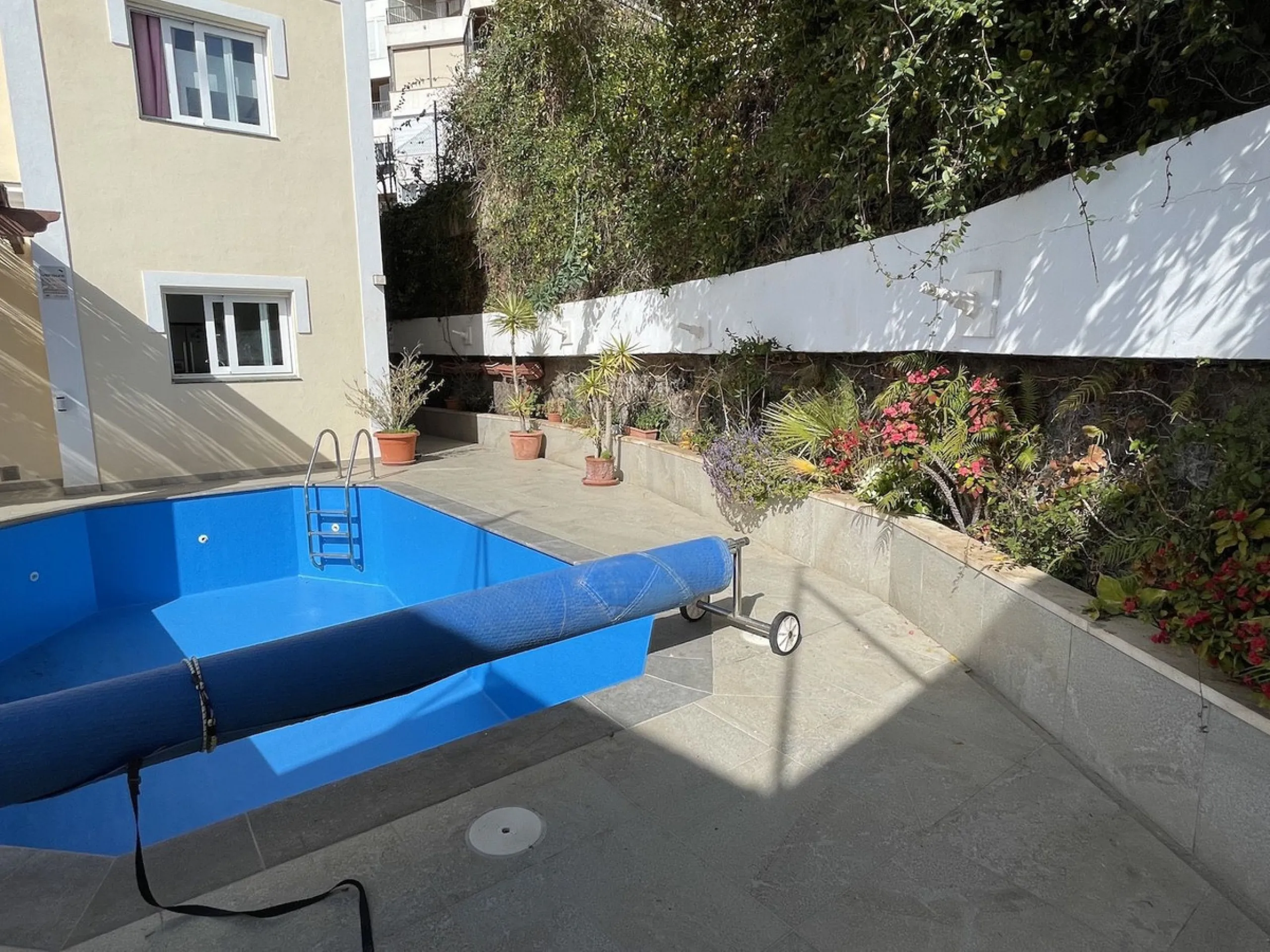 Detached villa with private heated pool for sale in Peñoncillo, Torrox Costa.