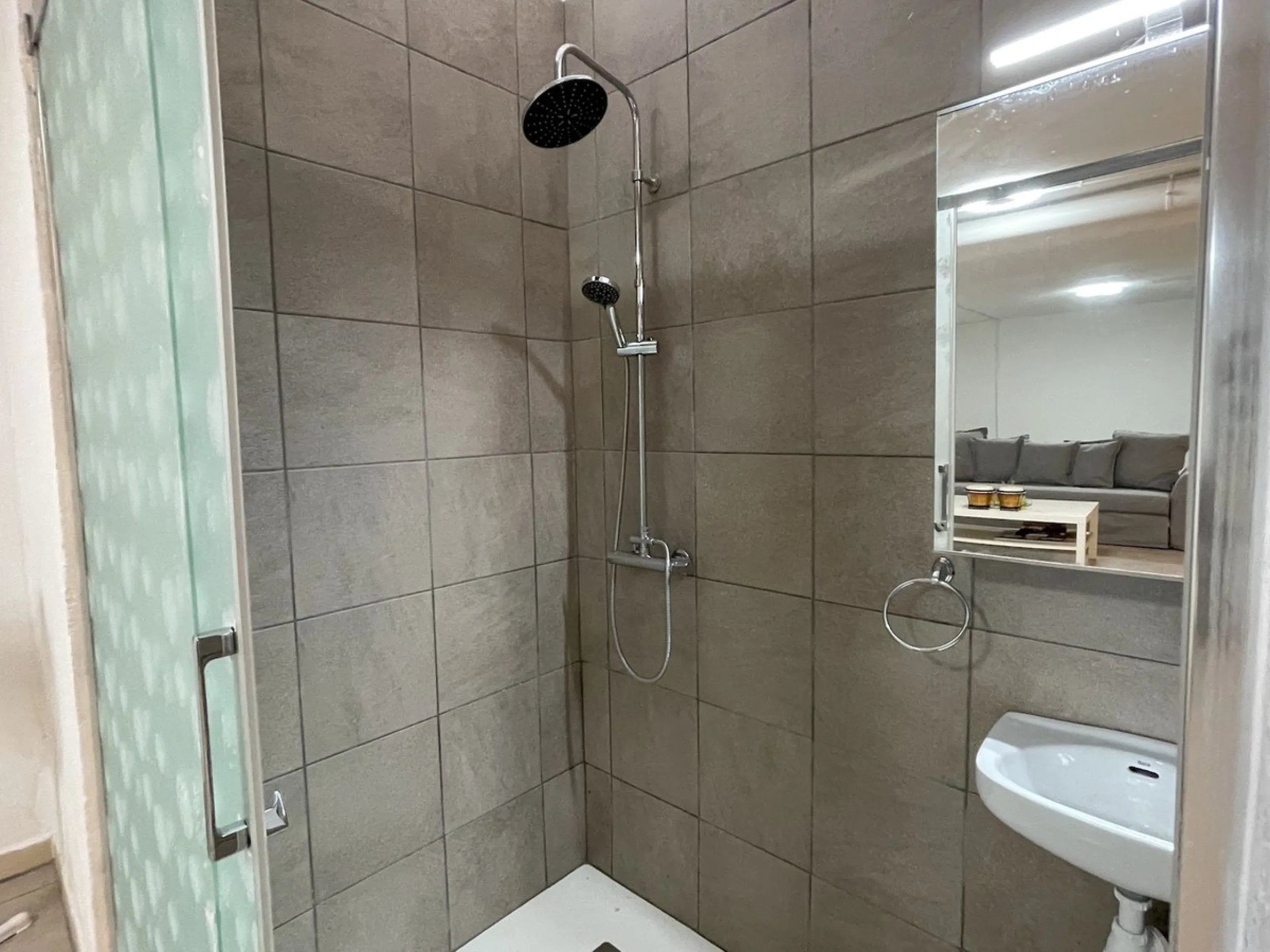 Detached villa with private heated pool for sale in Peñoncillo, Torrox Costa.