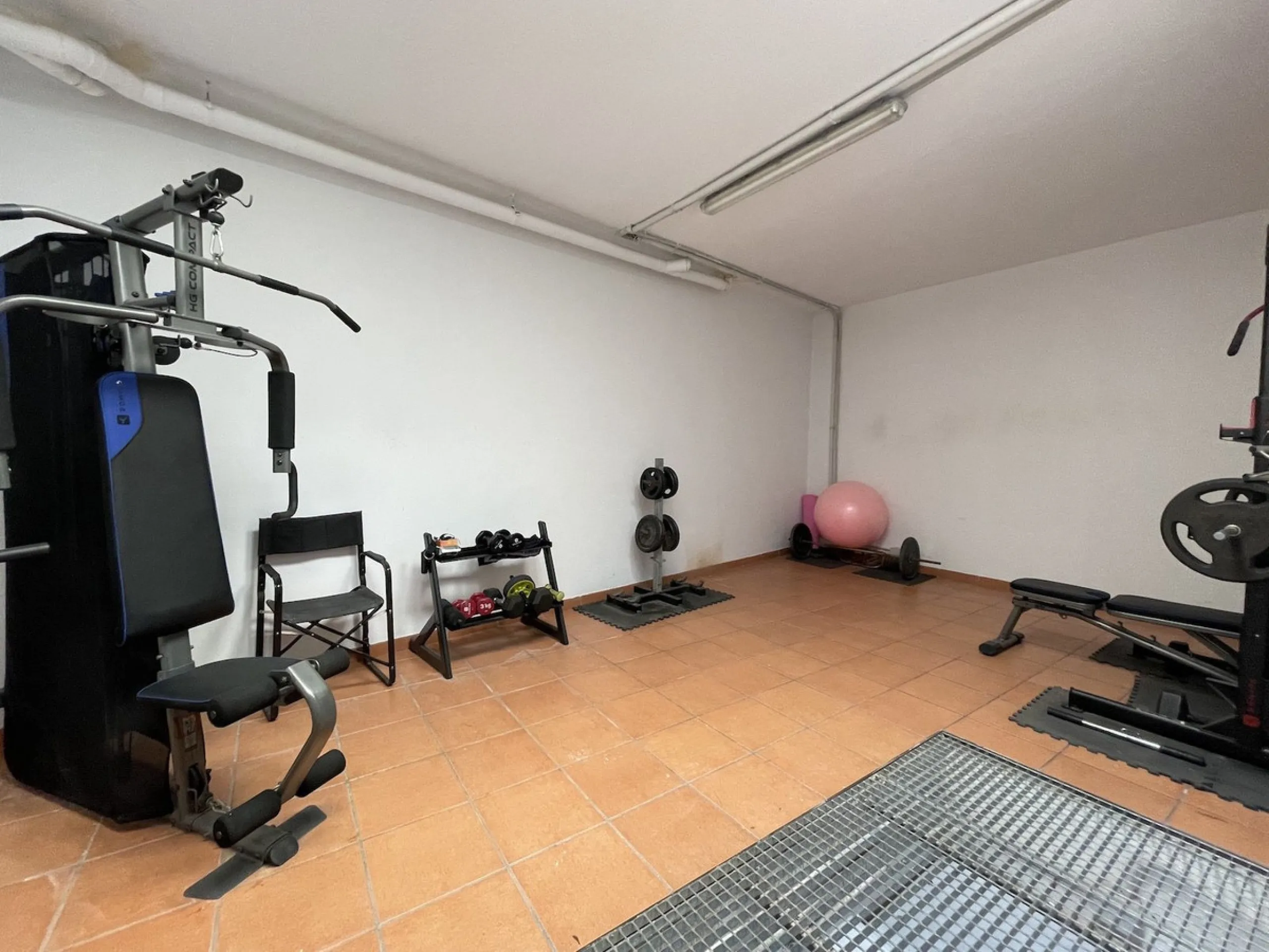 Detached villa with private heated pool for sale in Peñoncillo, Torrox Costa.
