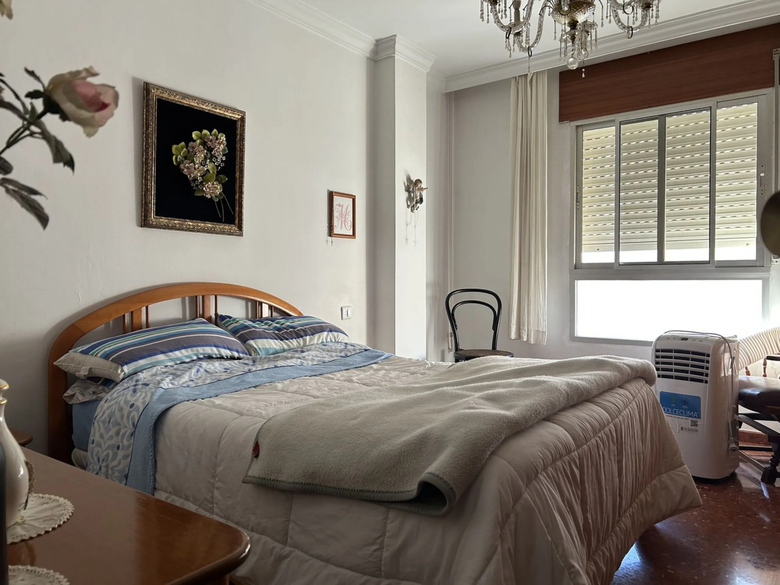 Central Nerja Apartment with views to the plaza and everything within walking distance!