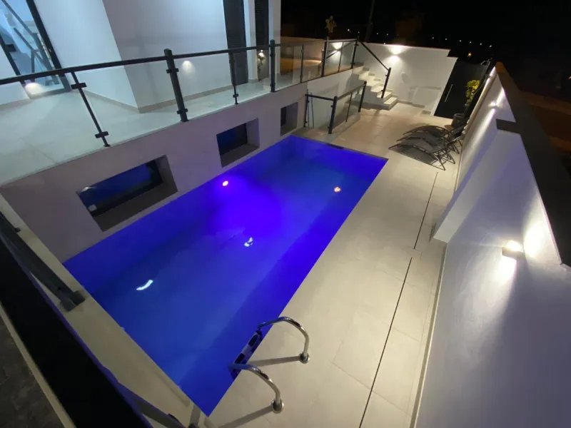 This elegant modern villa blends clean architectural lines with a warm, comfortable feel, set within a quiet residential area just outside Nerja. From its elevated position, the property enjoys spectacular views of both the sea and surrounding mountains.