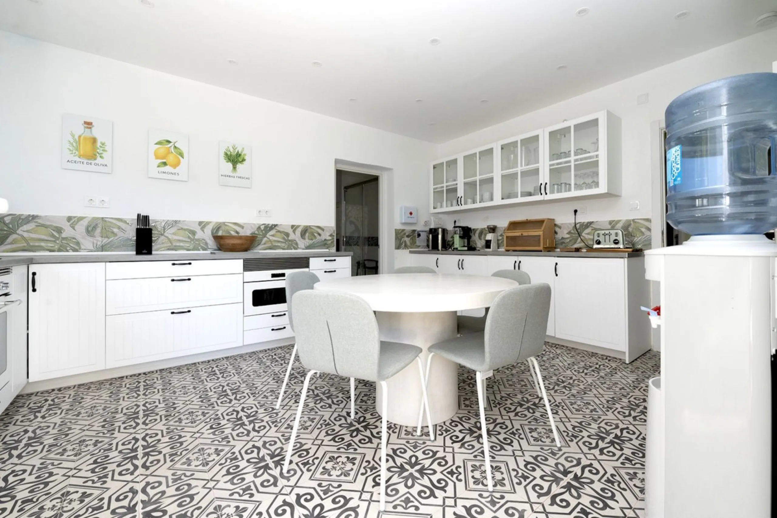 Modern Villa in Benalmádena: Luxury, Privacy and Profitability.