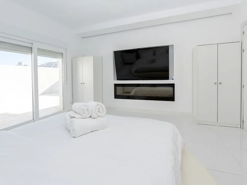 Modern Villa in Benalmádena: Luxury, Privacy and Profitability.