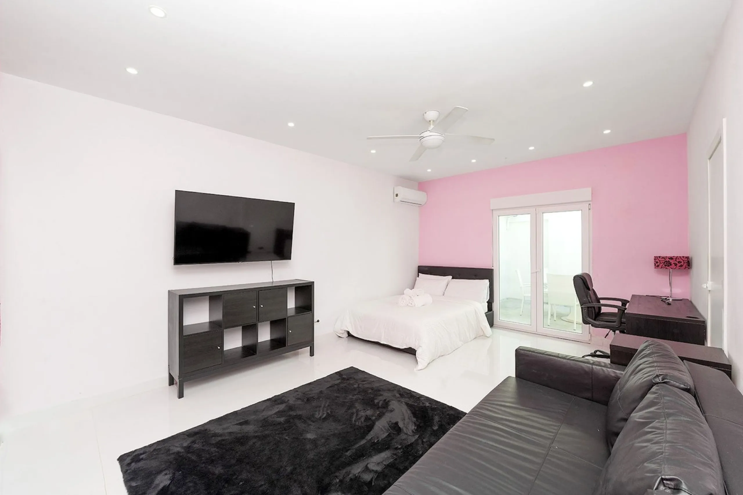 Modern Villa in Benalmádena: Luxury, Privacy and Profitability.