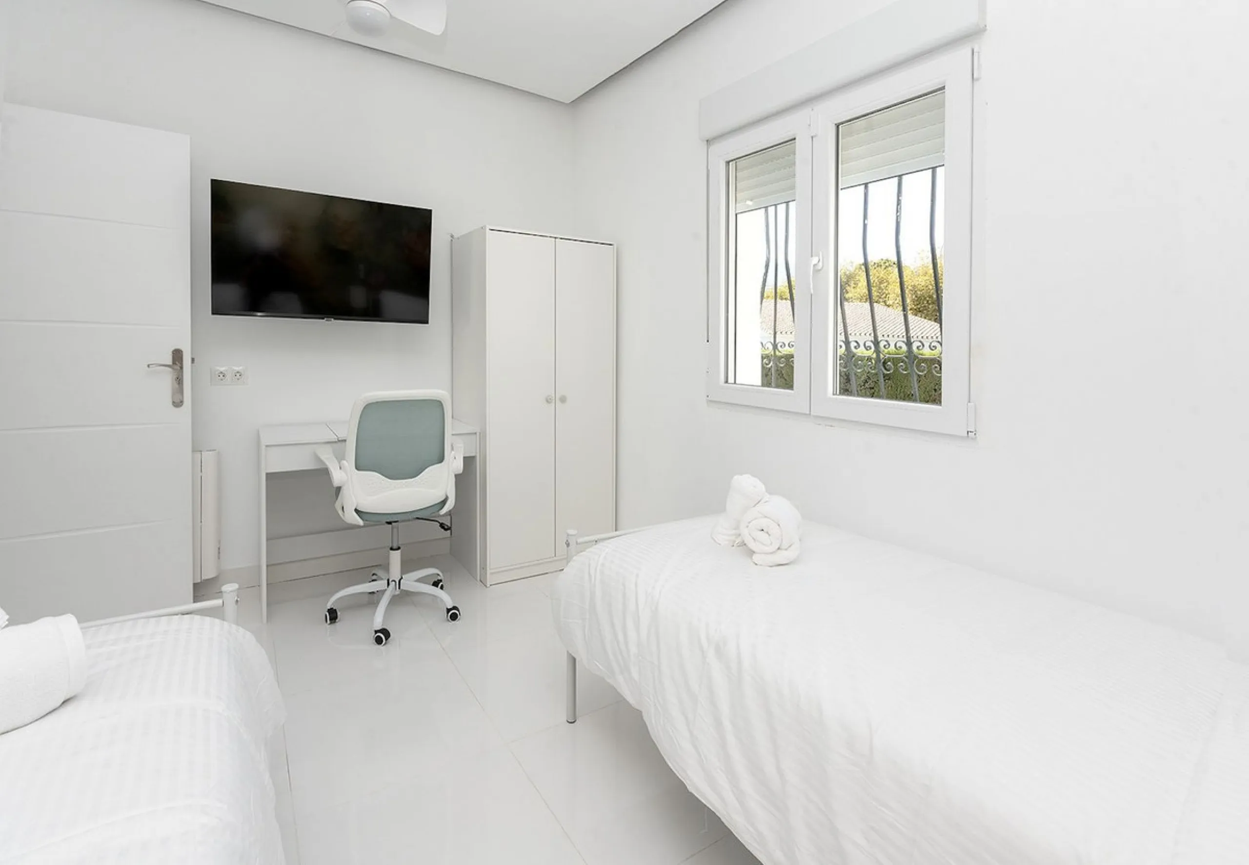 Modern Villa in Benalmádena: Luxury, Privacy and Profitability.
