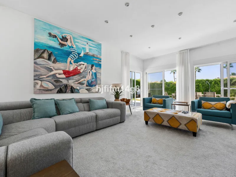 This charming villa is tucked away in a peaceful cul-de-sac within the exclusive gated community of Marbella Country Club, one of Nueva Andalucía's most desirable residential areas. Set on a flat and private south-facing plot, the property offers a perfec