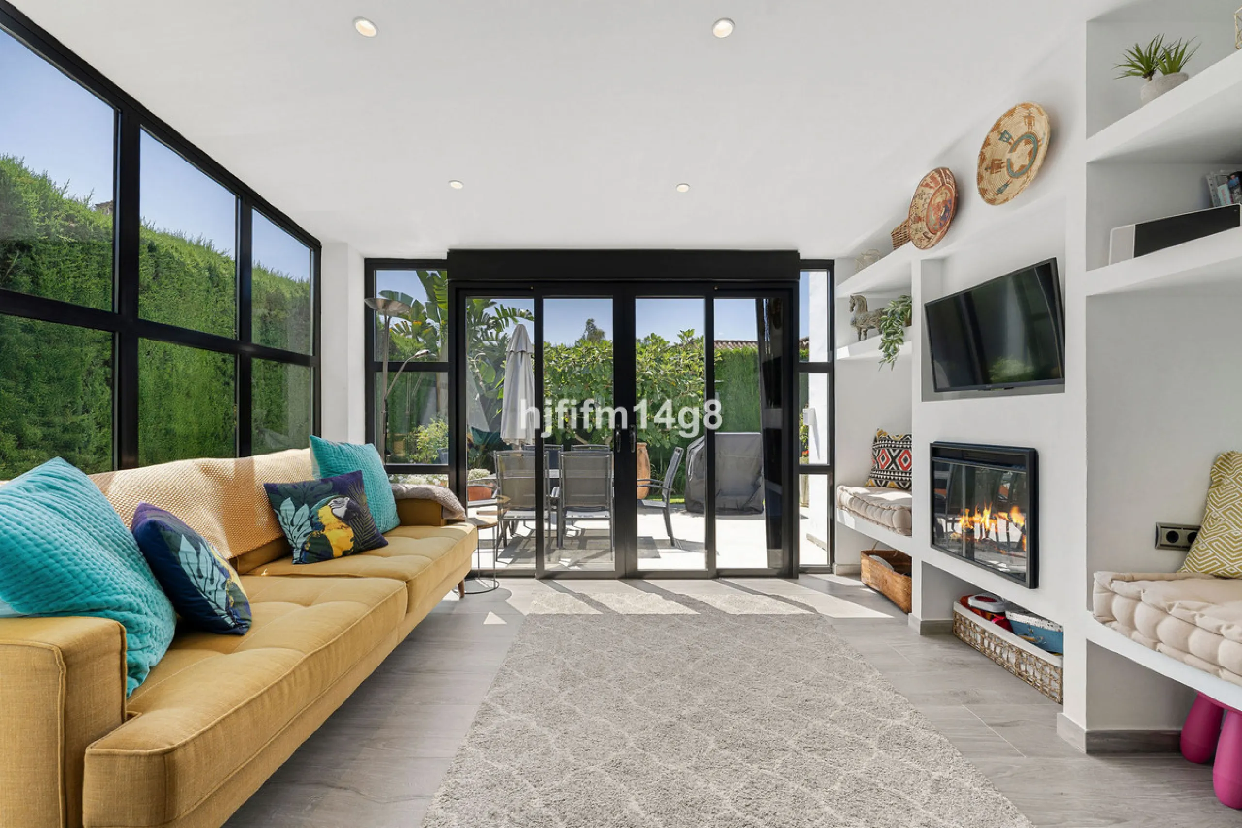 This charming villa is tucked away in a peaceful cul-de-sac within the exclusive gated community of Marbella Country Club, one of Nueva Andalucía's most desirable residential areas. Set on a flat and private south-facing plot, the property offers a perfec