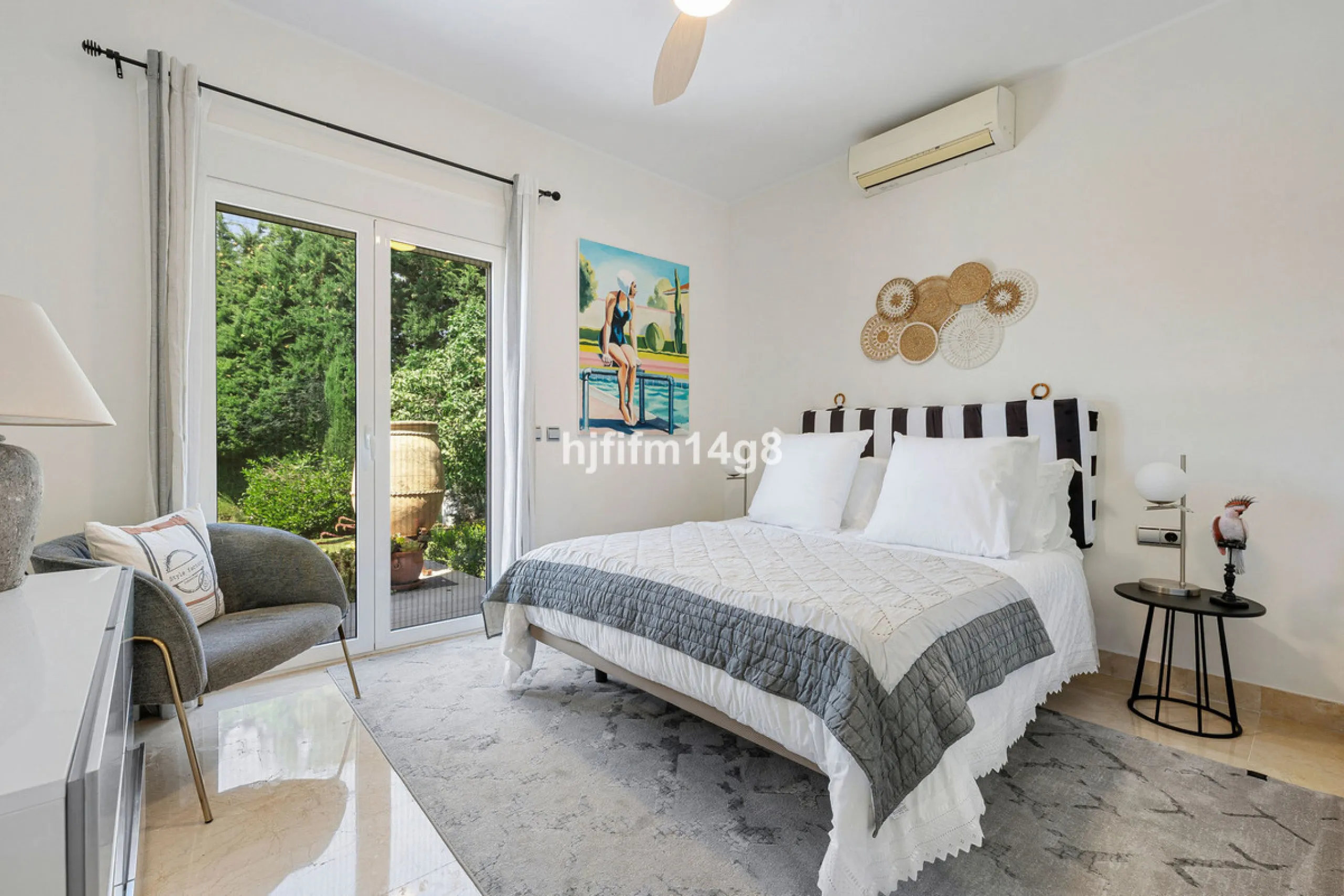This charming villa is tucked away in a peaceful cul-de-sac within the exclusive gated community of Marbella Country Club, one of Nueva Andalucía's most desirable residential areas. Set on a flat and private south-facing plot, the property offers a perfec