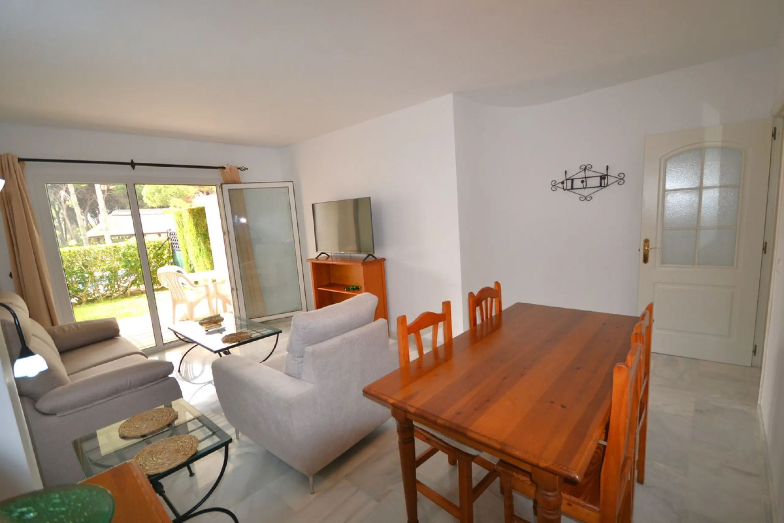 Gartenwohnung zu verkaufen in Mi Capricho – Calahonda, Mijas Costa