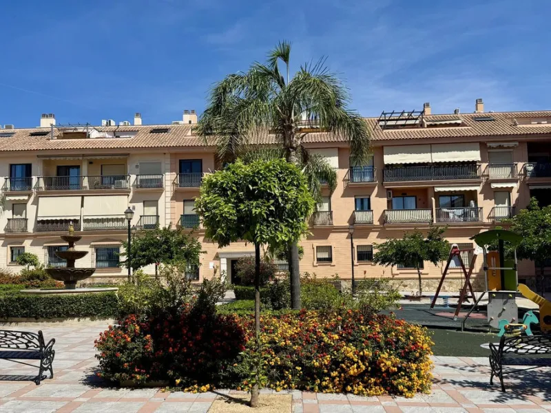 Apartment - Penthouse в продаже в Fuengirola, Málaga. В доме 2 спален и 2 ванных комнат. Площадь дома 85 м²