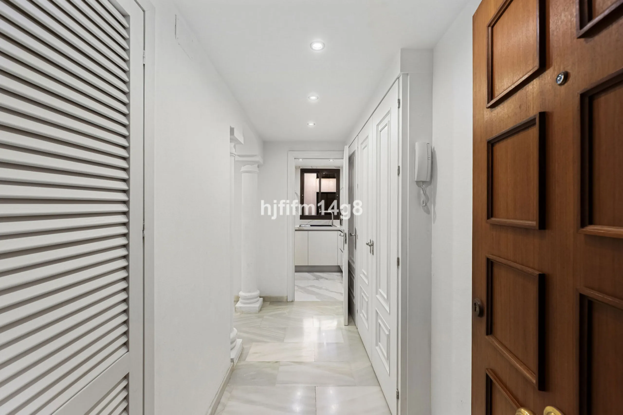 This spacious apartment for sale in Benabola, Puerto Banús offers a rare opportunity to invest in one of Marbella's most prestigious marina-front locations. Situated in second line, the property enjoys front-line marina views while benefiting from the gre