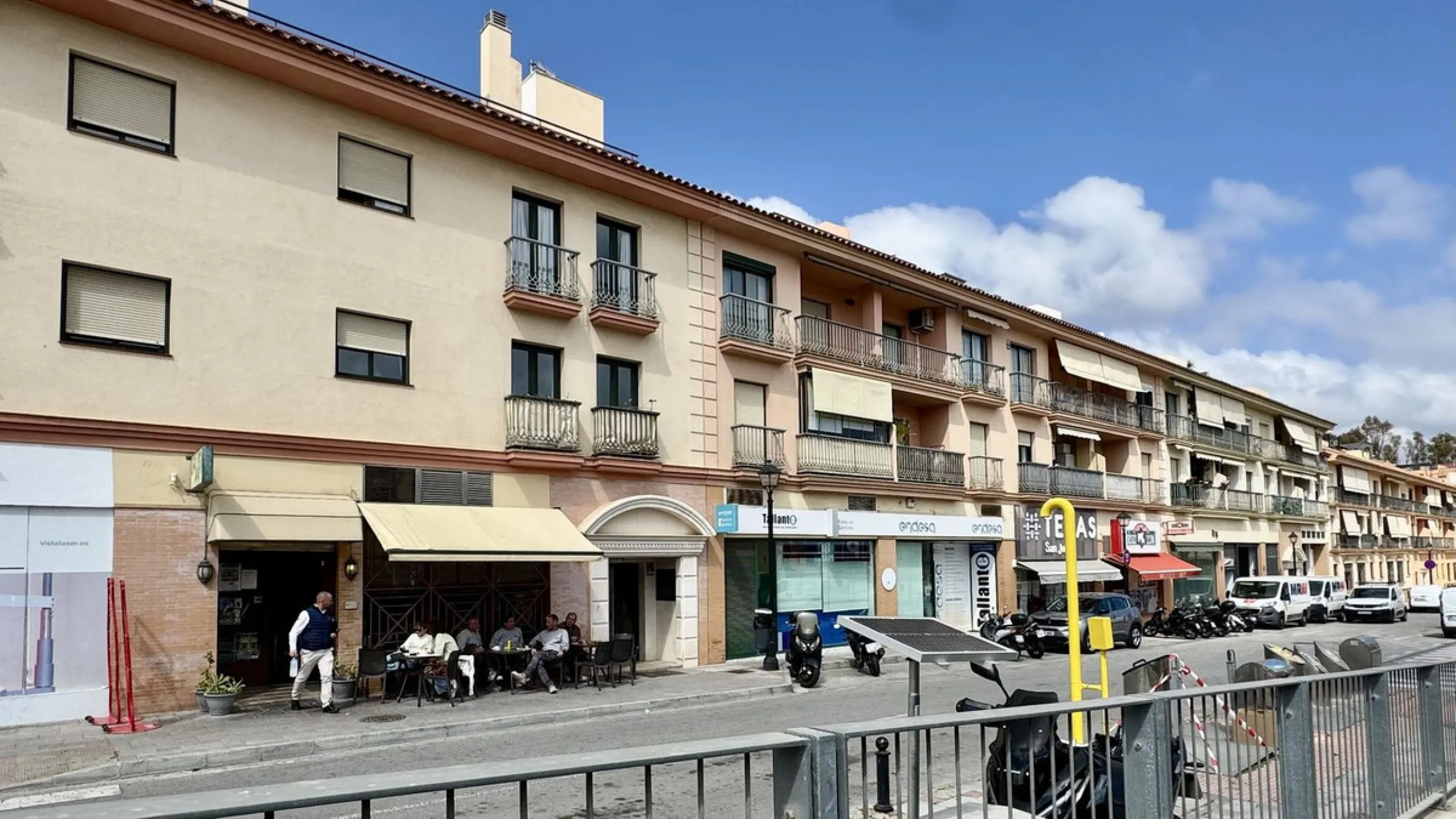 Apartment - Penthouse в продаже в Fuengirola, Málaga. В доме 2 спален и 2 ванных комнат. Площадь дома 85 м²