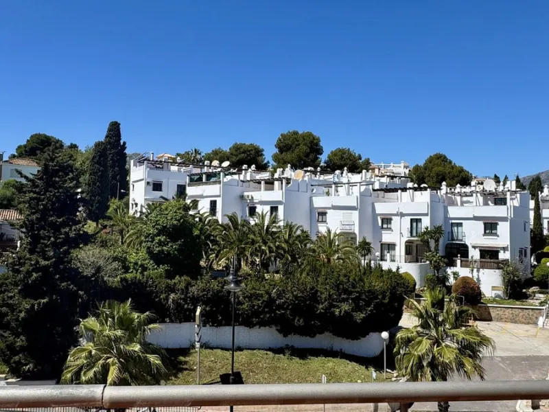 Apartment - Penthouse в продаже в Fuengirola, Málaga. В доме 2 спален и 2 ванных комнат. Площадь дома 85 м²