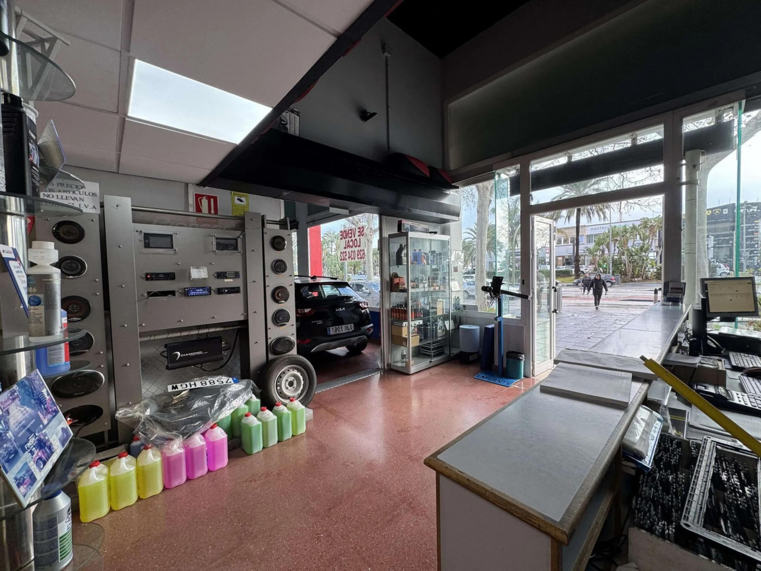 Commercial - Garage в продаже в Marbella, Málaga. Площадь дома 530 м²