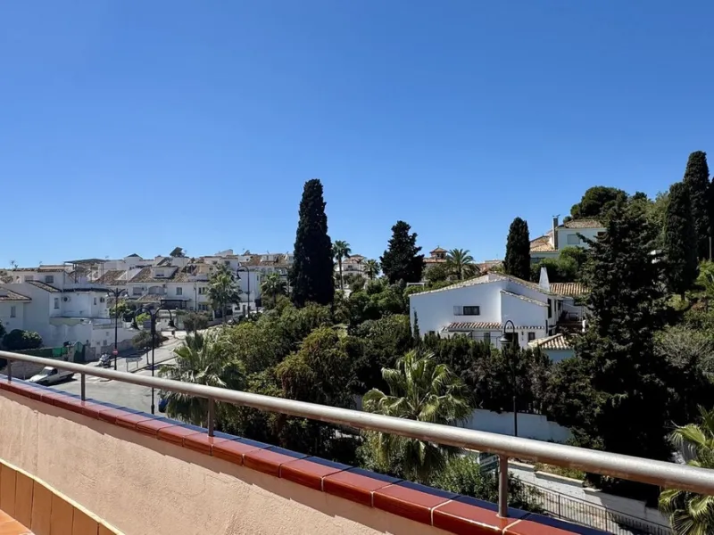 Apartment - Penthouse в продаже в Fuengirola, Málaga. В доме 2 спален и 2 ванных комнат. Площадь дома 85 м²