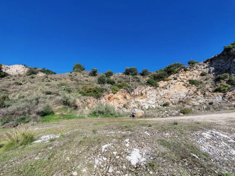 Plot - Land в продаже в Marbella, Málaga. Площадь участка 17000 м²