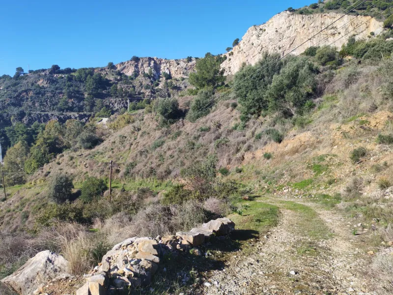 Plot - Land в продаже в Marbella, Málaga. Площадь участка 17000 м²