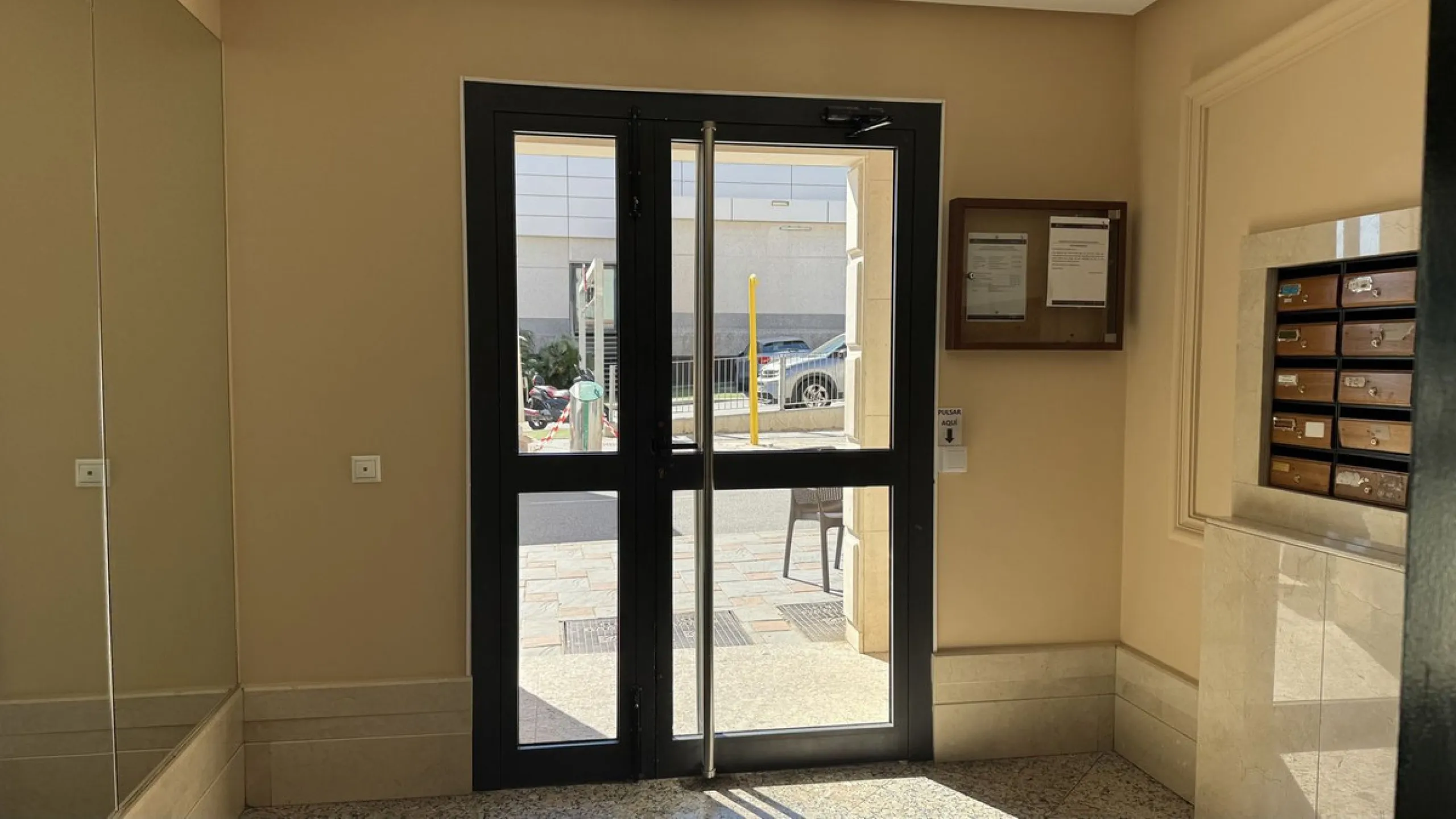 Apartment - Penthouse в продаже в Fuengirola, Málaga. В доме 2 спален и 2 ванных комнат. Площадь дома 85 м²