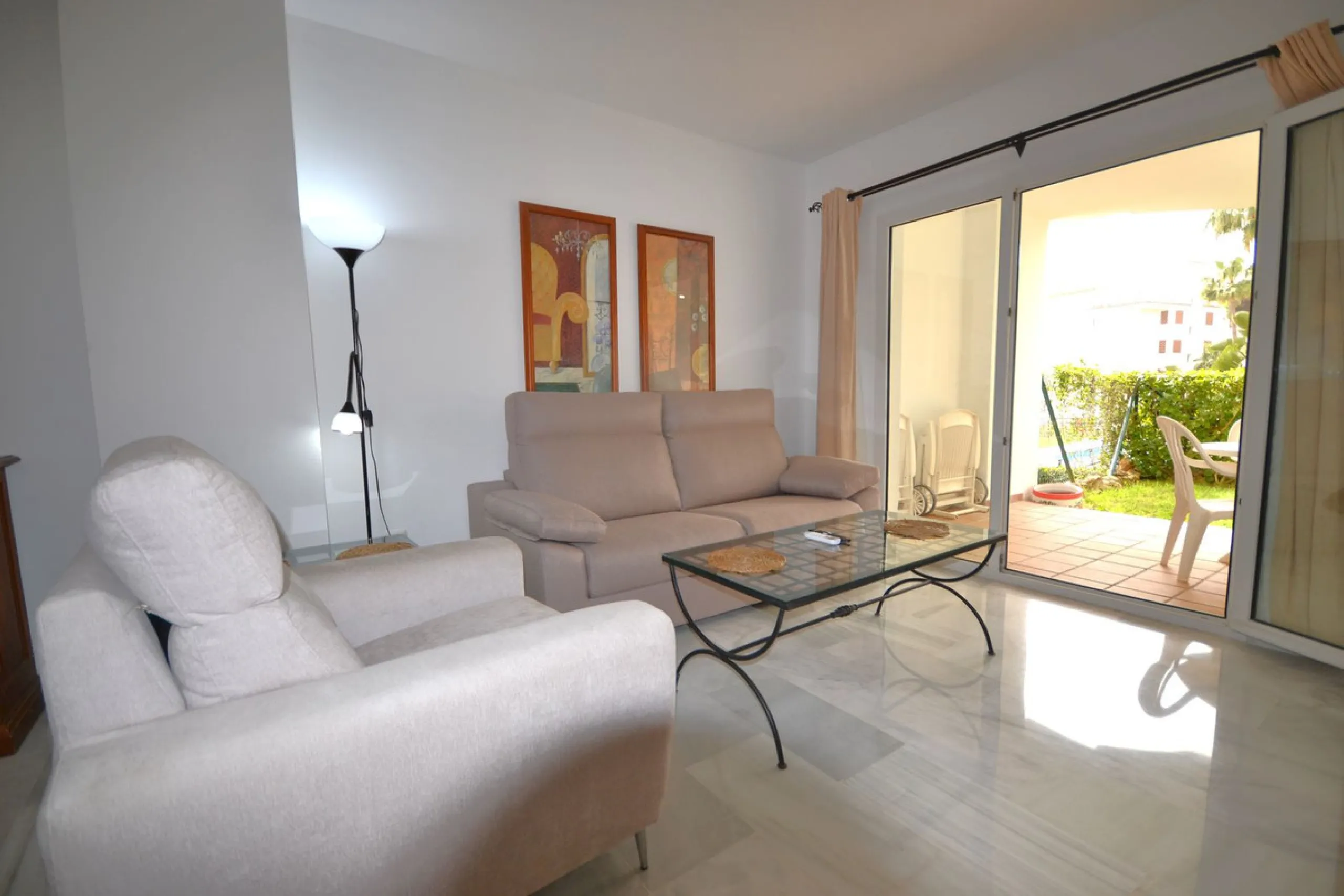 Gartenwohnung zu verkaufen in Mi Capricho – Calahonda, Mijas Costa