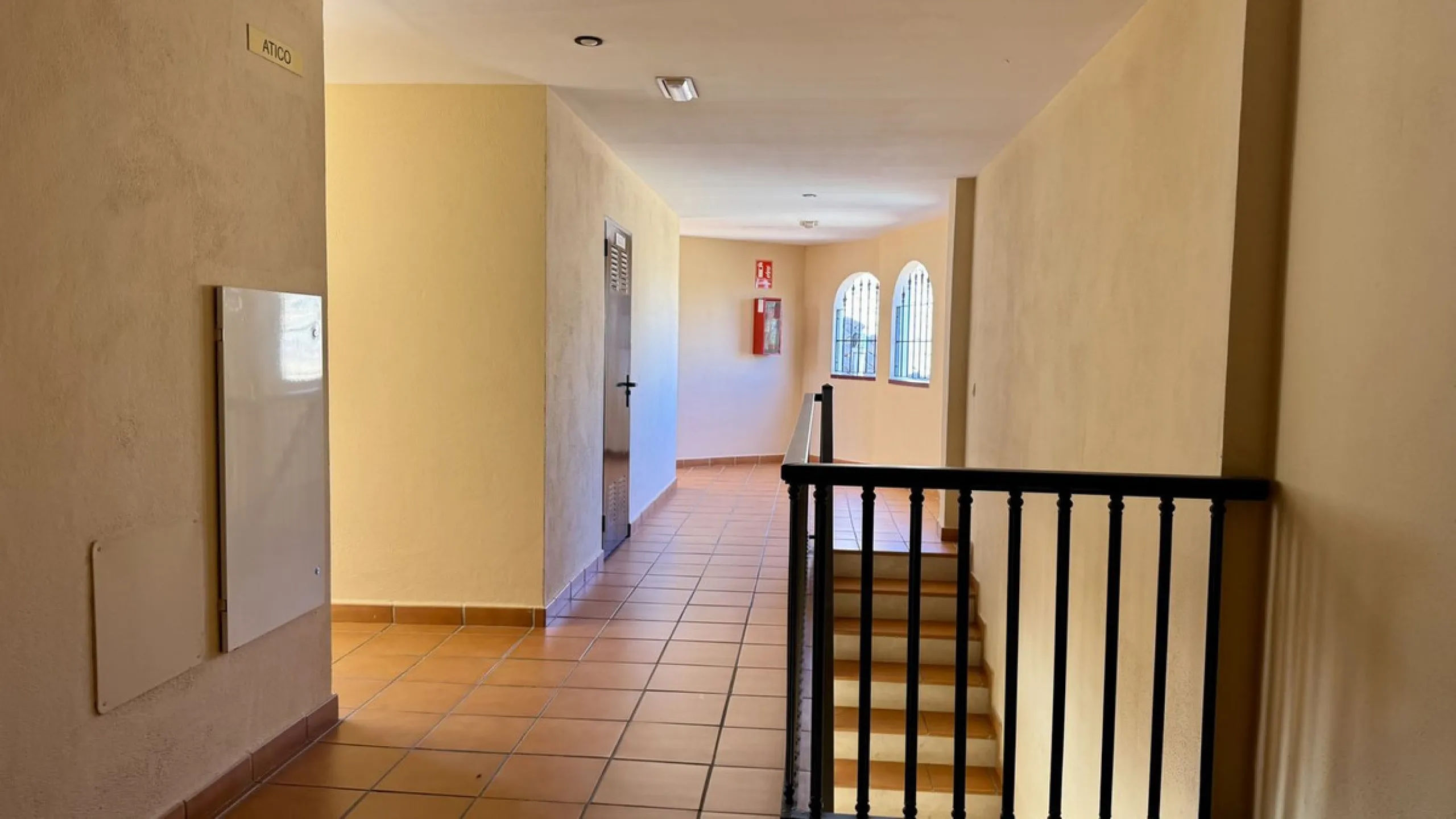 Apartment - Penthouse в продаже в Fuengirola, Málaga. В доме 2 спален и 2 ванных комнат. Площадь дома 85 м²