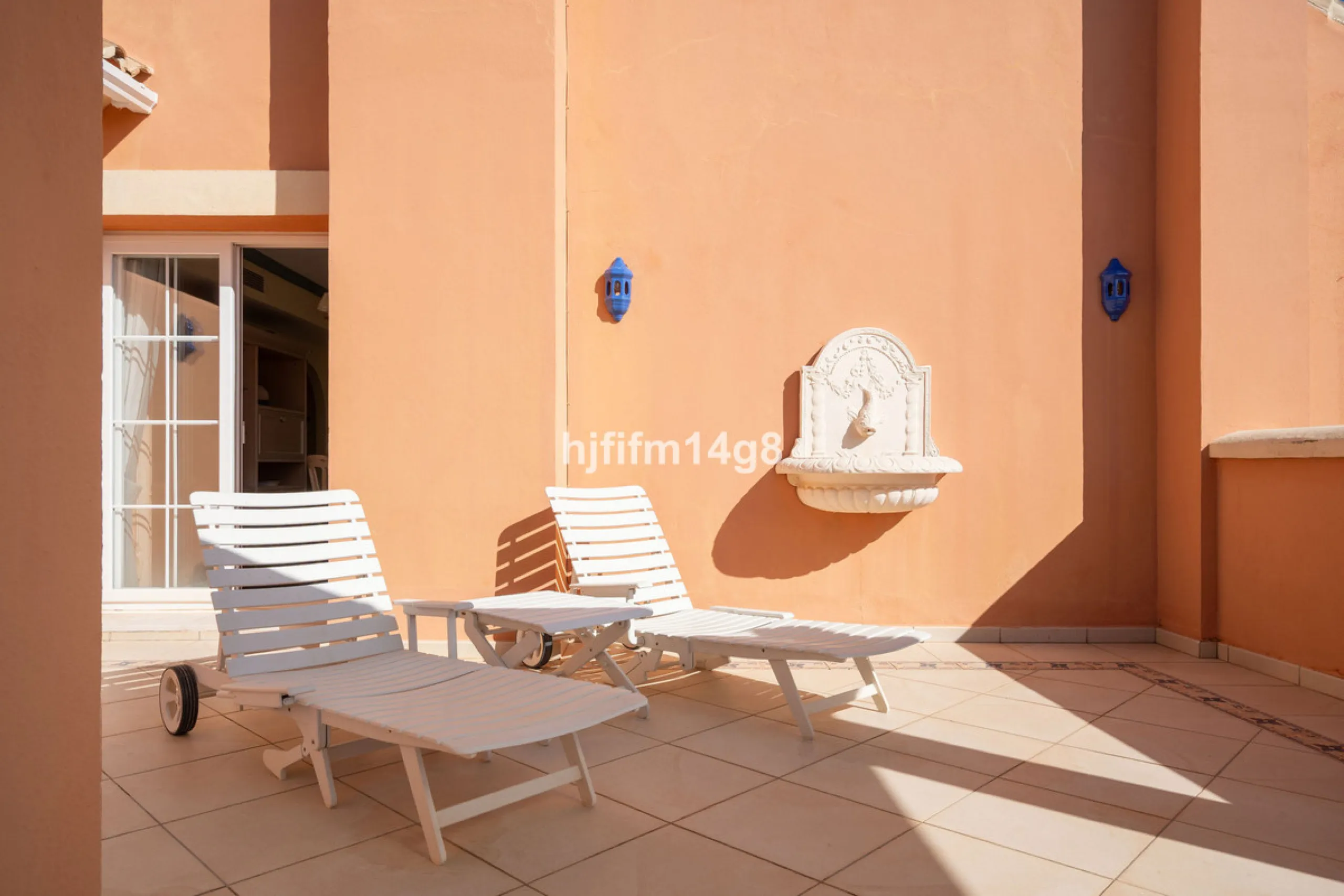 Apartment - Penthouse Duplex в продаже в Marbella, Málaga. В доме 3 спален и 3 ванных комнат. Площадь дома 271 м²