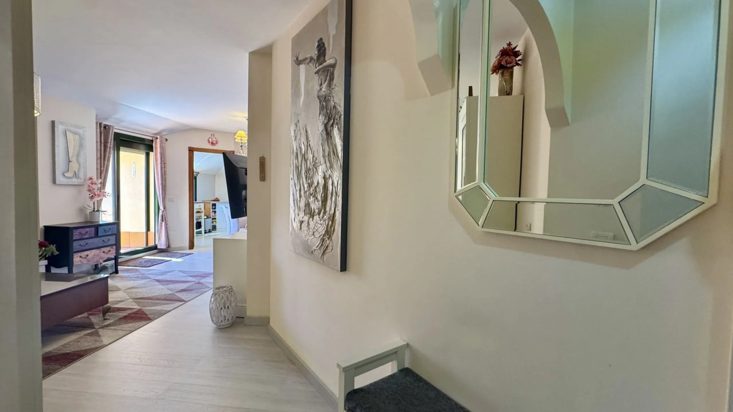 Apartment - Penthouse в продаже в Fuengirola, Málaga. В доме 2 спален и 2 ванных комнат. Площадь дома 85 м²