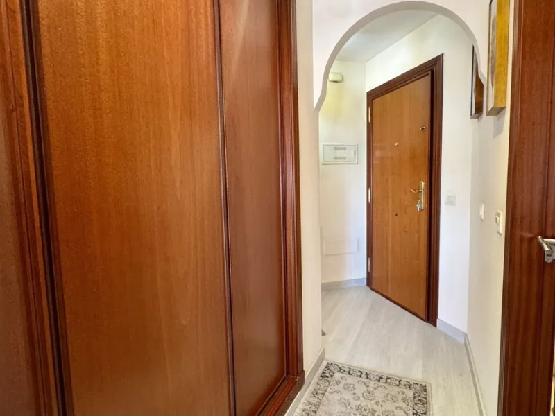 Apartment - Penthouse в продаже в Fuengirola, Málaga. В доме 2 спален и 2 ванных комнат. Площадь дома 85 м²