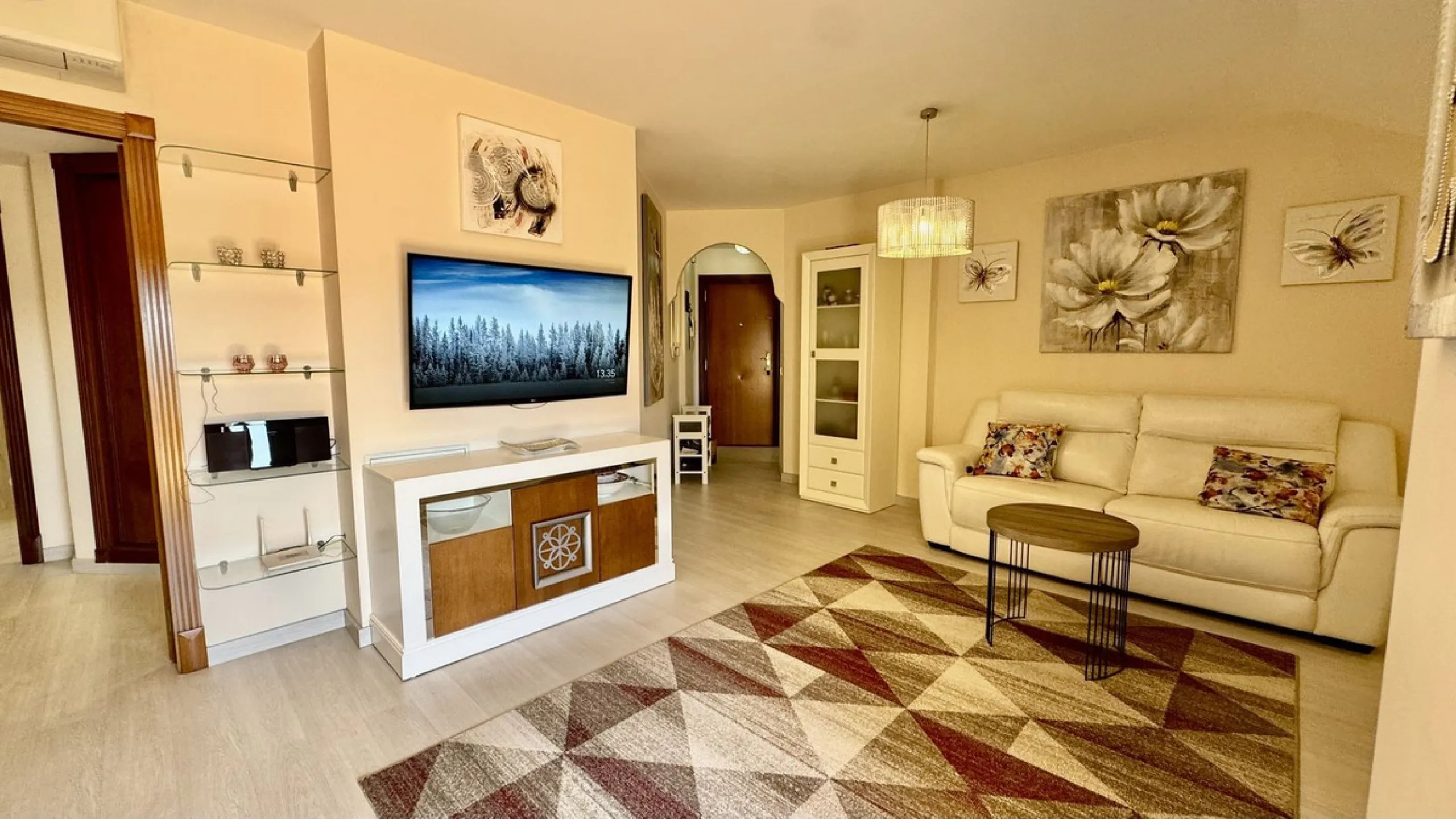 Apartment - Penthouse в продаже в Fuengirola, Málaga. В доме 2 спален и 2 ванных комнат. Площадь дома 85 м²