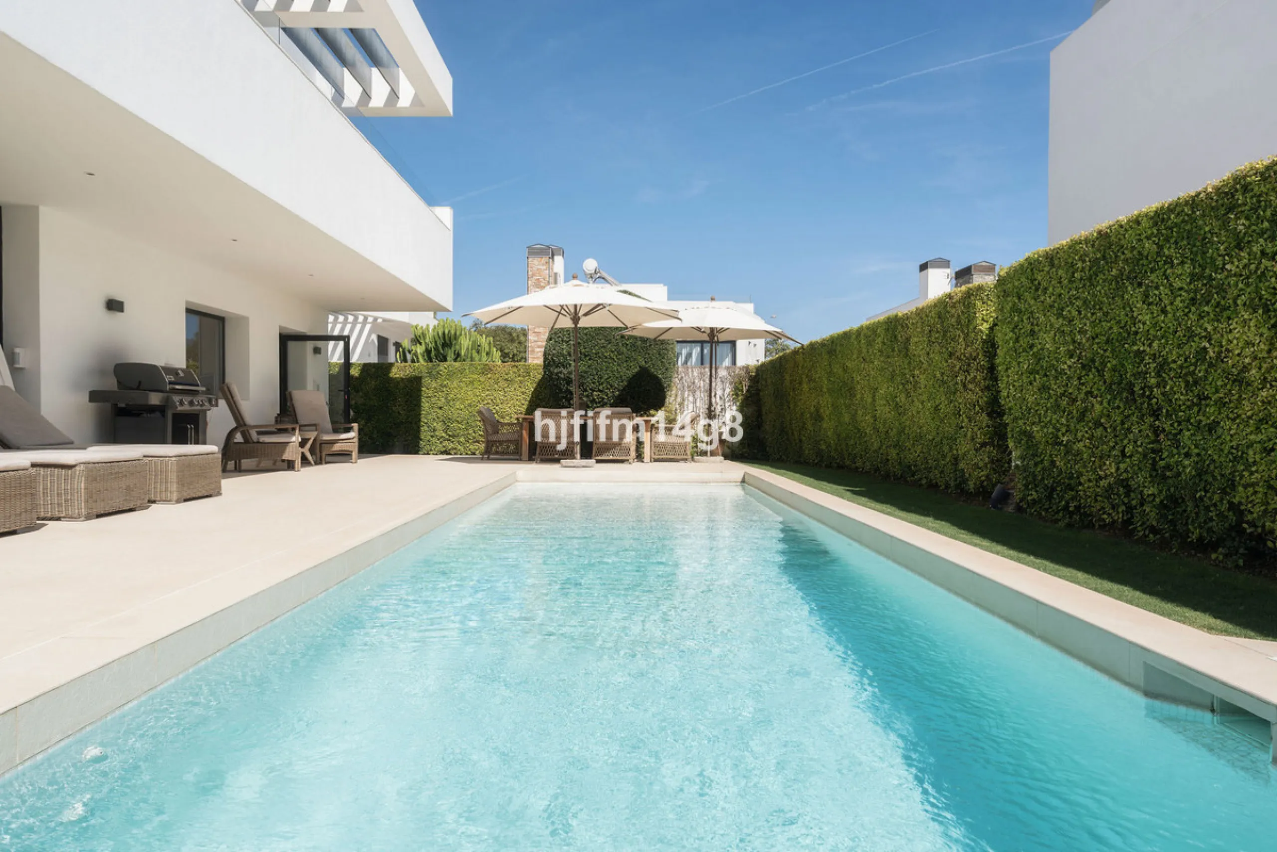 This gorgeous five-bedroom villa for sale is located just a short walk from the beach, offering the perfect blend of luxury, convenience, and coastal living. Situated in the desirable area of Linda Vista Baja, this villa is ideally positioned near the hea