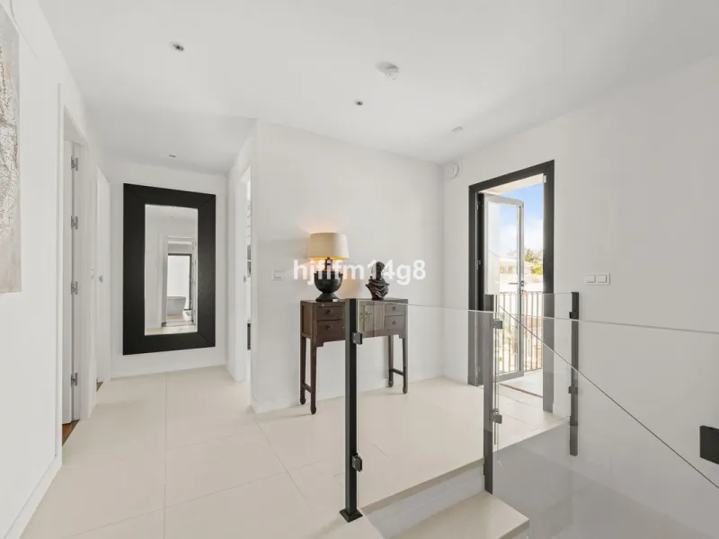 This gorgeous five-bedroom villa for sale is located just a short walk from the beach, offering the perfect blend of luxury, convenience, and coastal living. Situated in the desirable area of Linda Vista Baja, this villa is ideally positioned near the hea