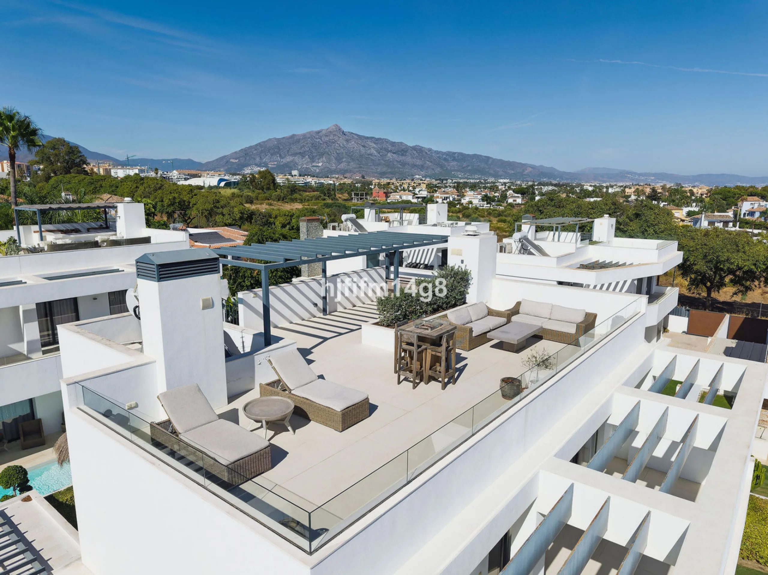 This gorgeous five-bedroom villa for sale is located just a short walk from the beach, offering the perfect blend of luxury, convenience, and coastal living. Situated in the desirable area of Linda Vista Baja, this villa is ideally positioned near the hea
