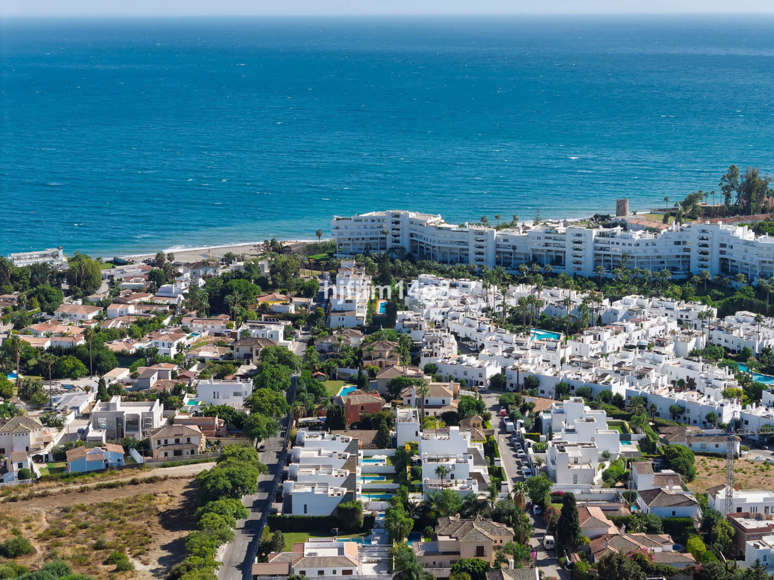 This gorgeous five-bedroom villa for sale is located just a short walk from the beach, offering the perfect blend of luxury, convenience, and coastal living. Situated in the desirable area of Linda Vista Baja, this villa is ideally positioned near the hea