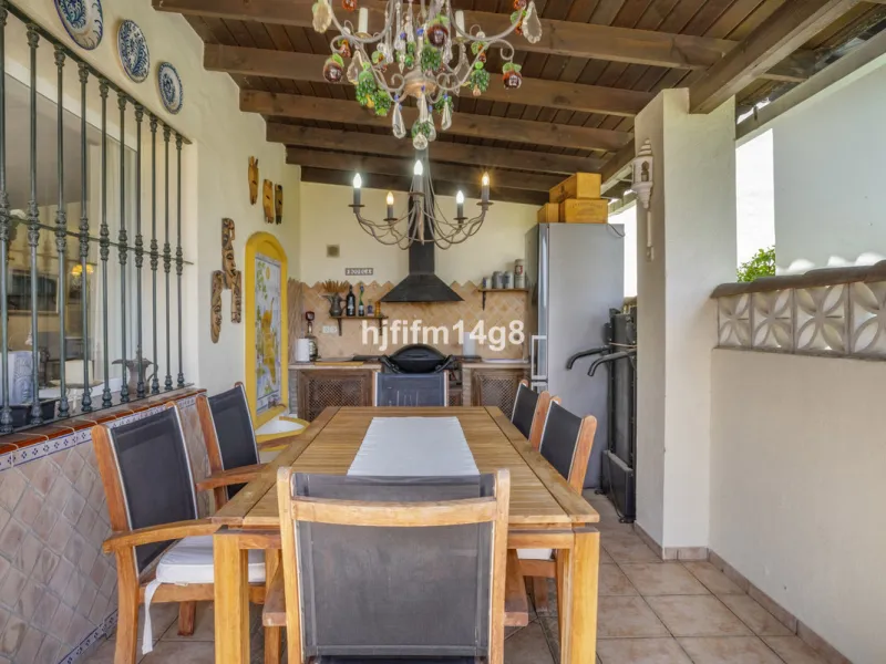 Discover this rare opportunity to own a charming townhouse for sale in Los Altos de Aloha, one of the most desirable residential complexes in Nueva Andalucía, Marbella. Perfectly positioned frontline to the pool, this beautifully maintained property offer