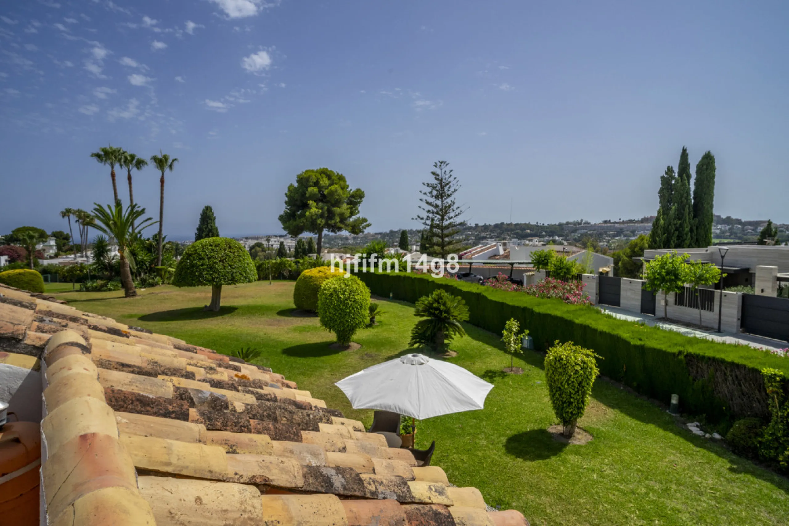 Discover this rare opportunity to own a charming townhouse for sale in Los Altos de Aloha, one of the most desirable residential complexes in Nueva Andalucía, Marbella. Perfectly positioned frontline to the pool, this beautifully maintained property offer