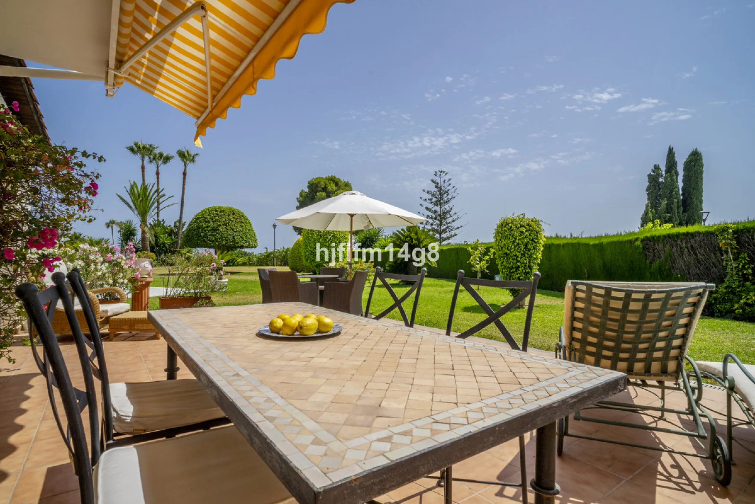 Discover this rare opportunity to own a charming townhouse for sale in Los Altos de Aloha, one of the most desirable residential complexes in Nueva Andalucía, Marbella. Perfectly positioned frontline to the pool, this beautifully maintained property offer