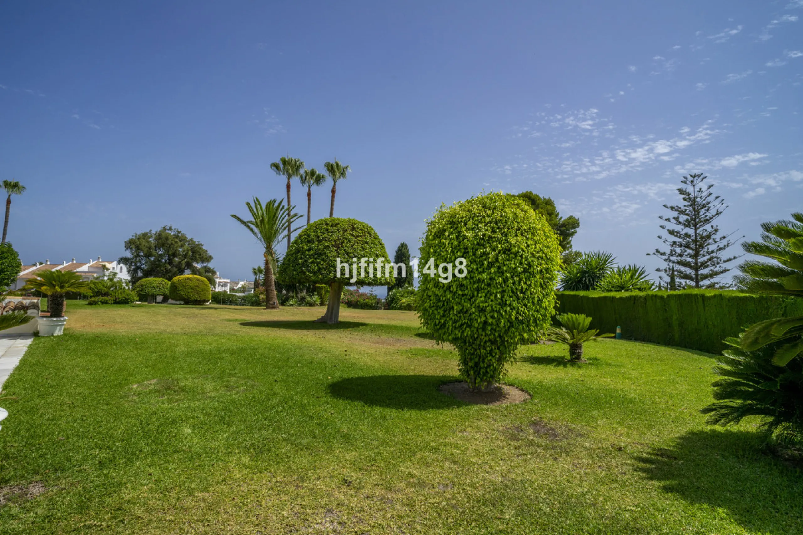 Discover this rare opportunity to own a charming townhouse for sale in Los Altos de Aloha, one of the most desirable residential complexes in Nueva Andalucía, Marbella. Perfectly positioned frontline to the pool, this beautifully maintained property offer