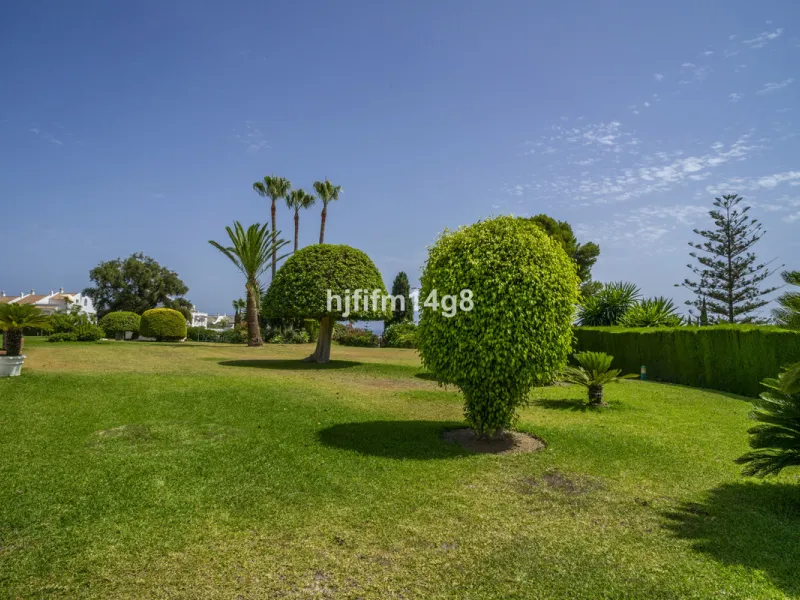 Discover this rare opportunity to own a charming townhouse for sale in Los Altos de Aloha, one of the most desirable residential complexes in Nueva Andalucía, Marbella. Perfectly positioned frontline to the pool, this beautifully maintained property offer
