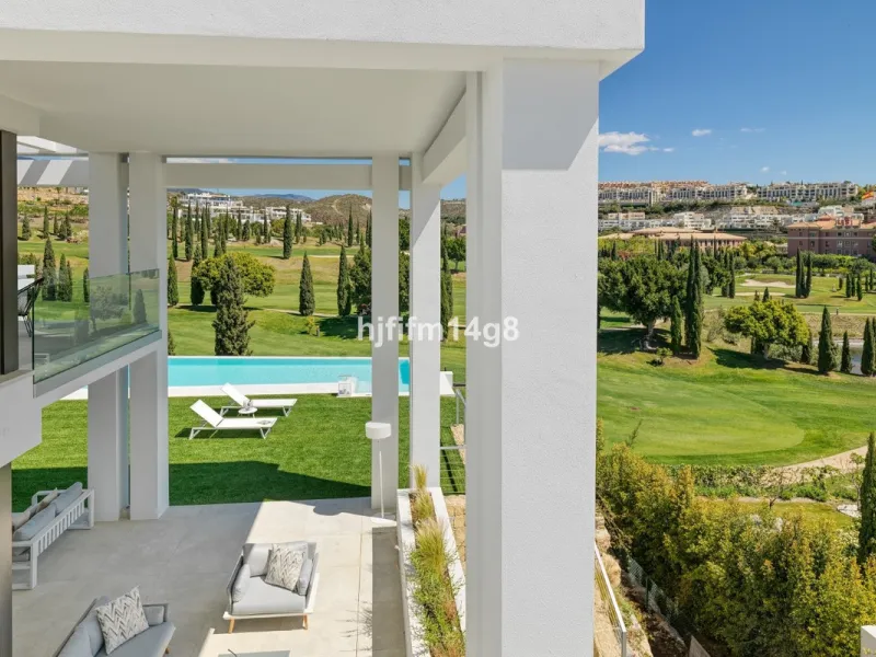 Discover an exceptional key-ready luxury villa for sale in the prestigious Los Flamingos Golf Resort, one of the most sought-after residential areas on the Costa del Sol, home to the world-famous Villa Padierna. This frontline golf property offers uninter