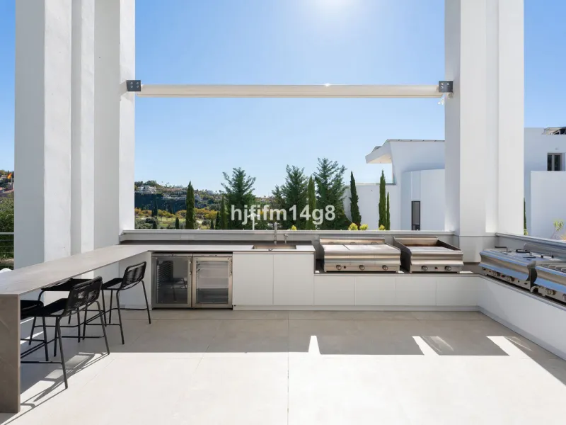 Discover an exceptional key-ready luxury villa for sale in the prestigious Los Flamingos Golf Resort, one of the most sought-after residential areas on the Costa del Sol, home to the world-famous Villa Padierna. This frontline golf property offers uninter