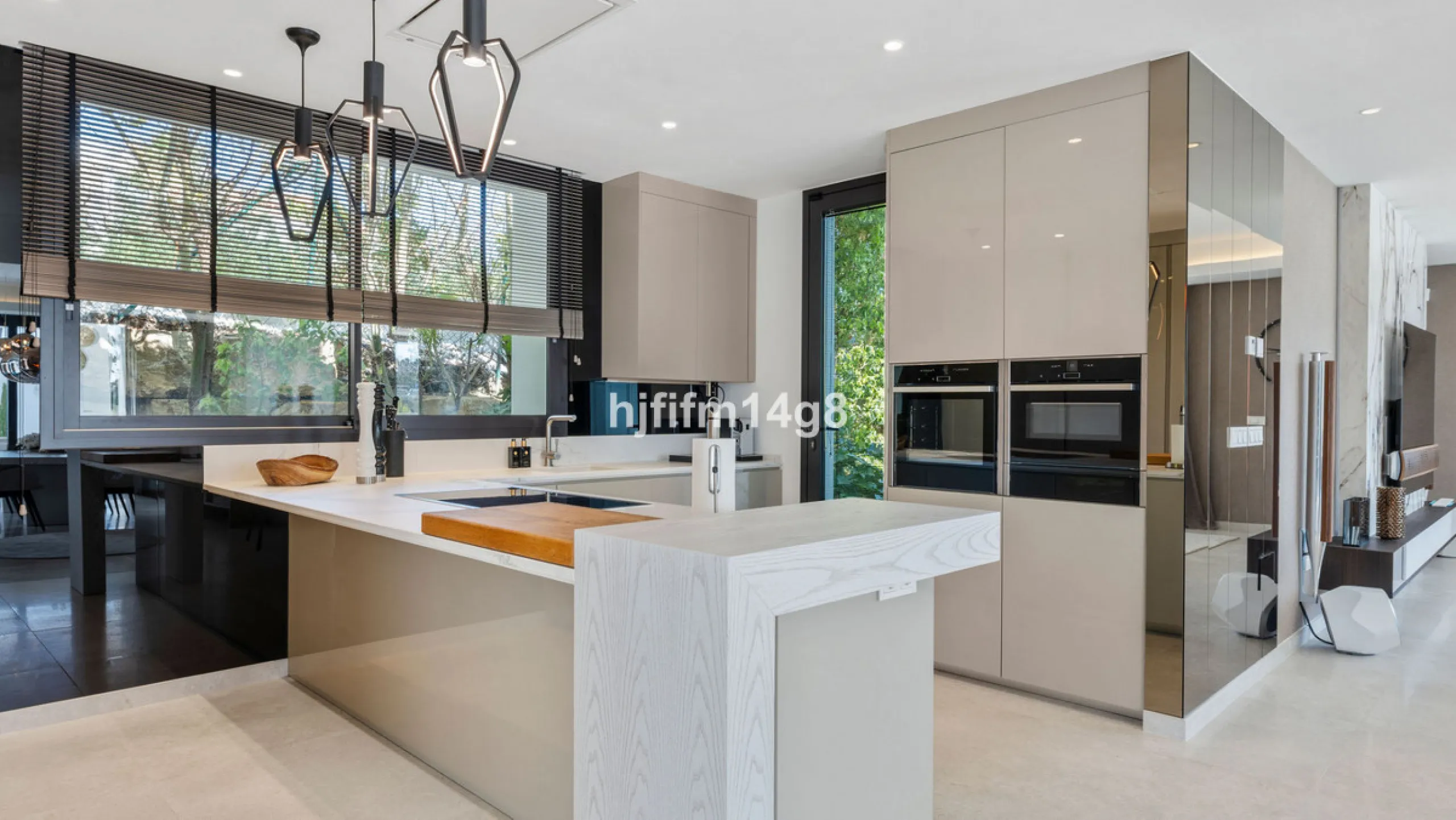 Discover an exceptional key-ready luxury villa for sale in the prestigious Los Flamingos Golf Resort, one of the most sought-after residential areas on the Costa del Sol, home to the world-famous Villa Padierna. This frontline golf property offers uninter