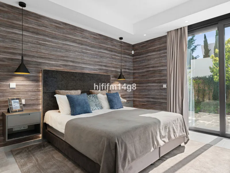 Discover an exceptional key-ready luxury villa for sale in the prestigious Los Flamingos Golf Resort, one of the most sought-after residential areas on the Costa del Sol, home to the world-famous Villa Padierna. This frontline golf property offers uninter